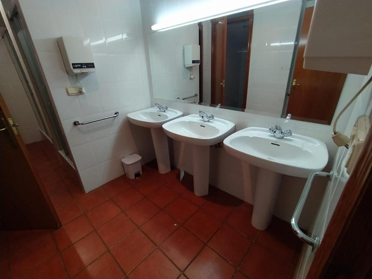 Albergue De Nuestra Senora Carrasquedo Granon ภายนอก รูปภาพ